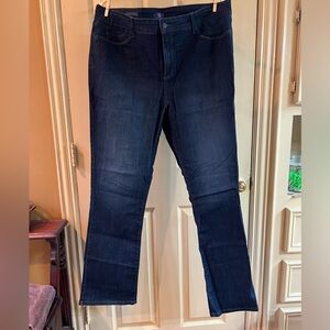 NYDJ Billie Mini Bootcut Rhinestone Rear Pockets Size 18